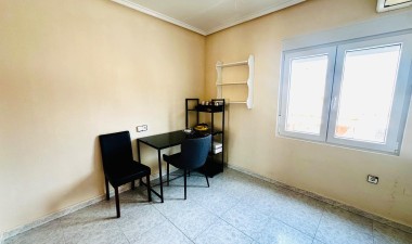 Resale - House - Torrevieja - Los altos