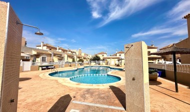 Resale - House - Torrevieja - Los altos