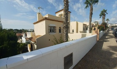 Wiederverkauf - Villa - Orihuela Costa - Lomas de Cabo Roig