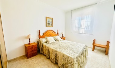 Resale - Villa - Torrevieja - La Siesta - El Salado -  Torreta