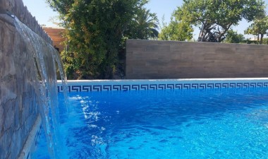 Resale - Villa - La marina - Alicante