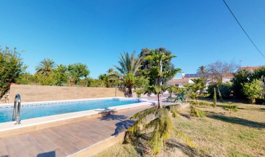 Resale - Villa - La marina - Alicante