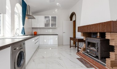 Resale - Villa - La marina - Alicante