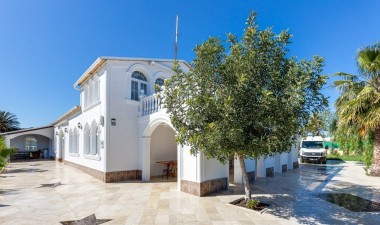 Resale - Villa - La marina - Alicante