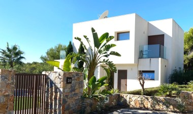 Resale - Villa - Orihuela - Las Colinas Golf