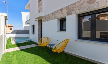 Neue Gebäude - Villa - Torrevieja - La Mata