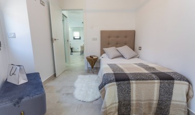 Nowy budynek - Villa - Torrevieja - La Mata