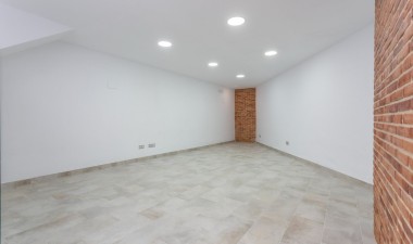 Obra nueva - Villa - Torrevieja - La Mata