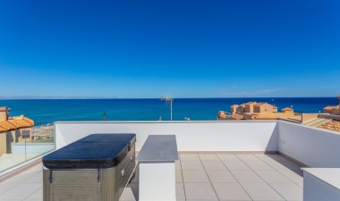 Obra nueva - Villa - Torrevieja - La Mata