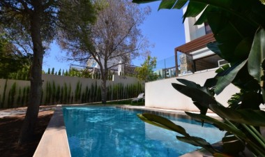 Resale - Pareado - Campoamor - Las colinas golf