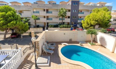 Odsprzedaż - Villa - Orihuela Costa - La Zenia