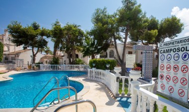 Resale - Bungalow - Torrevieja - Aguas nuevas 1