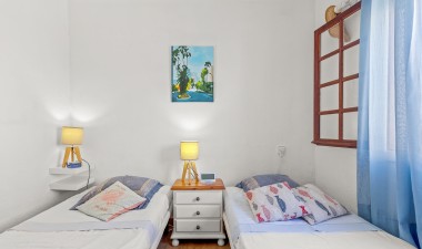 Resale - Bungalow - Torrevieja - Aguas nuevas 1