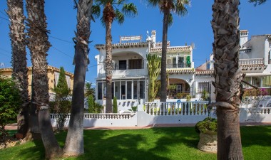 Resale - Bungalow - Torrevieja - Aguas nuevas 1