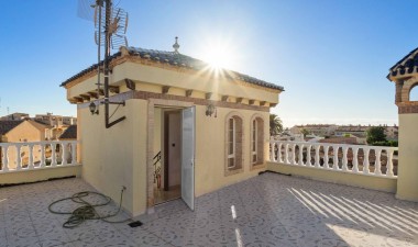 Resale - Villa - Orihuela Costa - La Florida