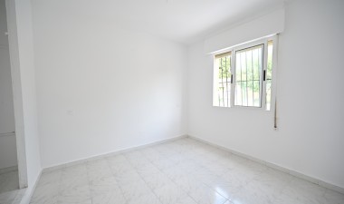 Resale - Bungalow - Torrevieja - Costa Blanca