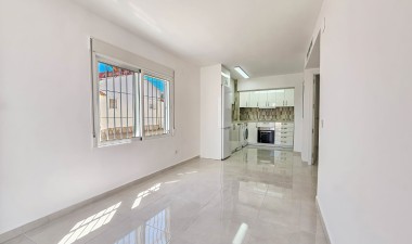 Resale - Bungalow - Torrevieja - Costa Blanca