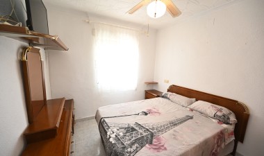 Resale - Bungalow - Torrevieja - Costa Blanca