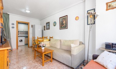 Resale - Apartment / flat - Torrevieja - Estacion De Autobuses