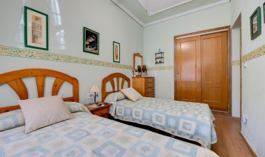 Resale - Bungalow - Torrevieja - Costa Blanca