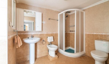 Resale - Apartment / flat - Torrevieja - Playa De Los Naufragos