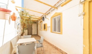 Resale - Apartment / flat - Torrevieja - Playa De Los Naufragos