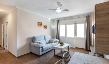 Resale - Apartment / flat - Torrevieja - Estacion De Autobuses