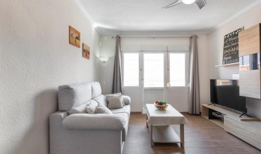 Resale - Apartment / flat - Torrevieja - Estacion De Autobuses