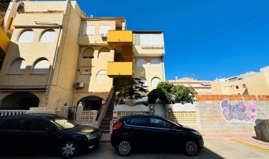 Resale - Apartment / flat - La Mata - Costa Blanca