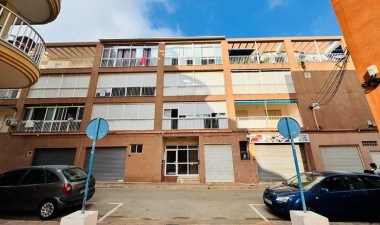 Resale - Apartment / flat - La Mata - Costa Blanca