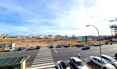 Resale - Apartment / flat - Torrevieja - Torreblanca