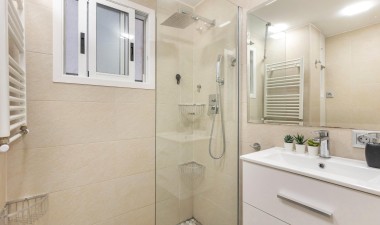 Resale - Apartment / flat - Torrevieja - Centro