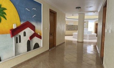 Resale - Apartment / flat - Torrevieja - Centro