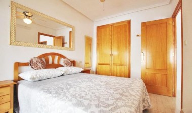 Resale - Apartment / flat - Guardamar del Segura - Calle Cartagena