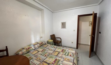 Resale - Apartment / flat - Torrevieja - Centro