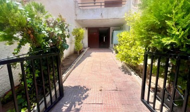 Resale - Town House - Torrevieja - Los balcones