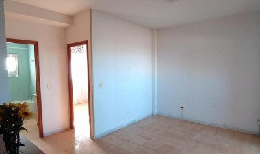 Resale - Apartment / flat - Torrevieja - La Mata