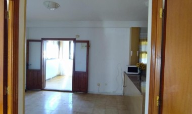 Resale - Apartment / flat - Torrevieja - La Mata