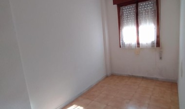 Resale - Apartment / flat - Torrevieja - La Mata