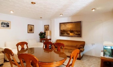 Resale - Apartment / flat - Torrevieja - Acequion