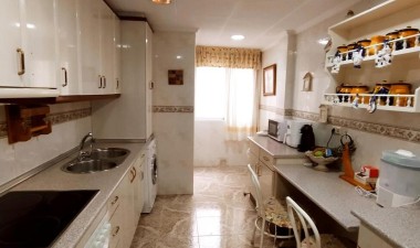 Resale - Apartment / flat - Torrevieja - Acequion