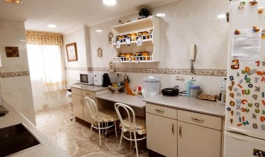 Resale - Apartment / flat - Torrevieja - Acequion