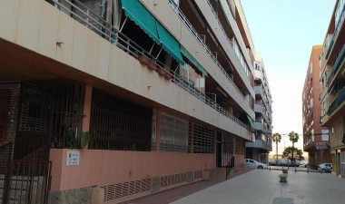 Resale - Apartment / flat - Torrevieja - Acequion