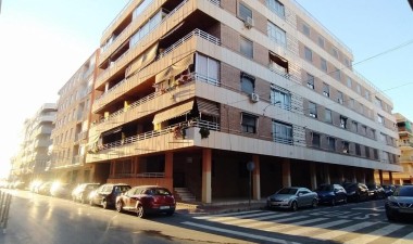 Resale - Apartment / flat - Torrevieja - Acequion