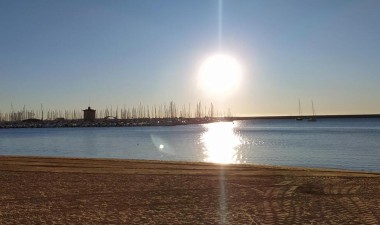 Resale - Apartment / flat - Torrevieja - Acequion