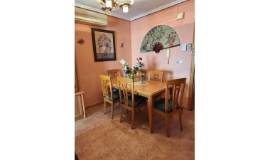 Resale - Apartment / flat - Torrevieja - Costa Blanca