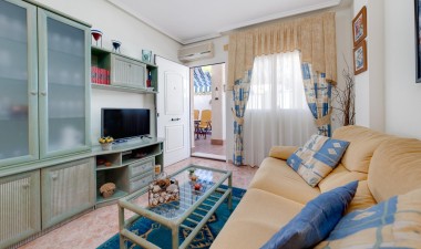 Resale - Town House - Torrevieja - Aguas Nuevas 2