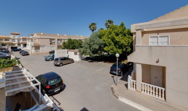 Resale - Town House - Torrevieja - Aguas Nuevas 2