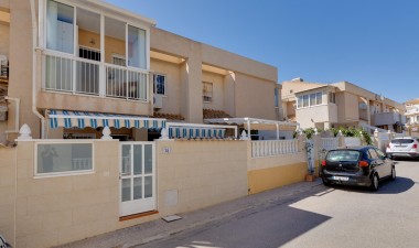 Resale - Town House - Torrevieja - Aguas Nuevas 2