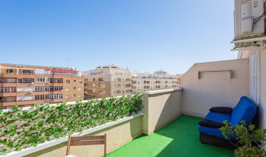 Resale - Apartment / flat - Torrevieja - Centro